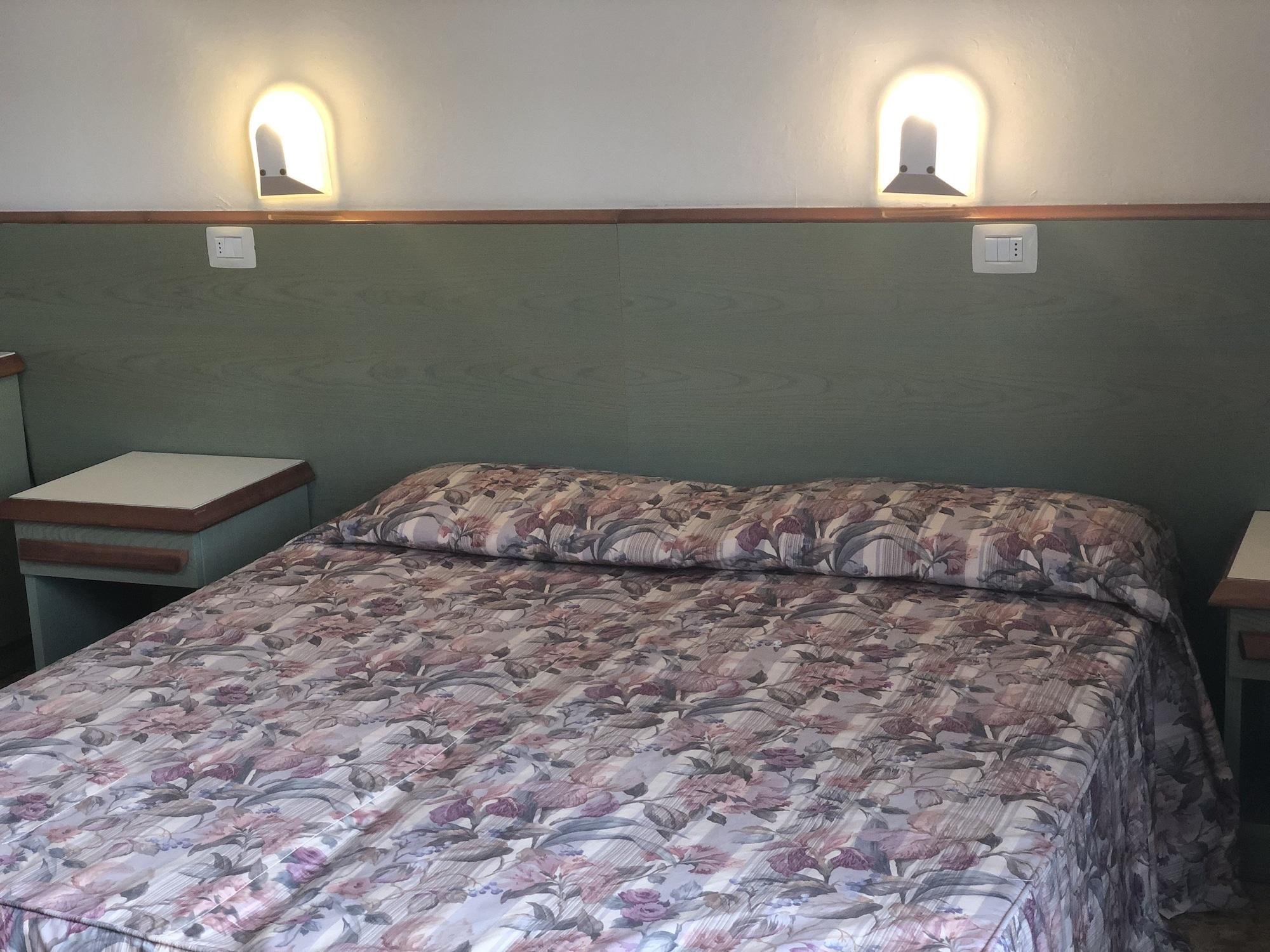 Hotel Lukas Виареджо Экстерьер фото