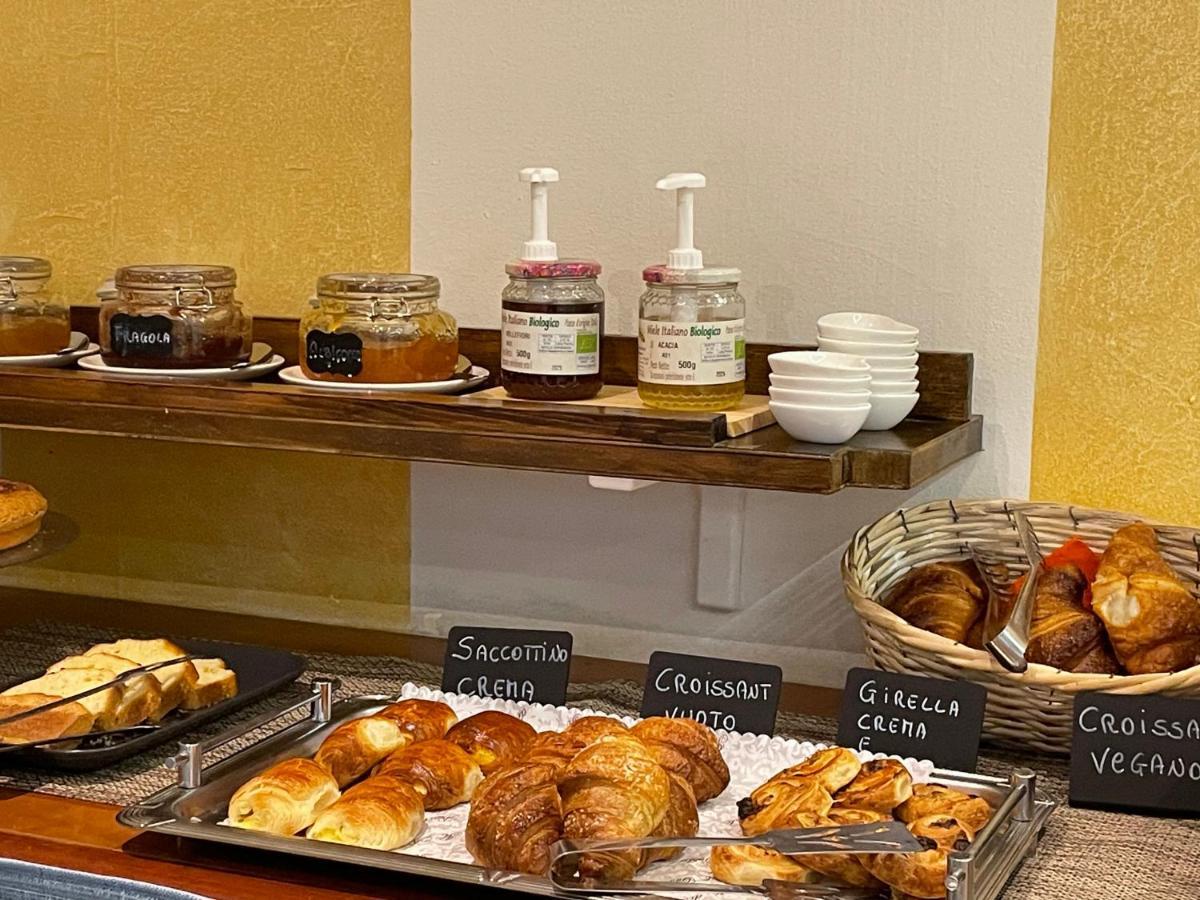 Hotel Lukas Виареджо Экстерьер фото