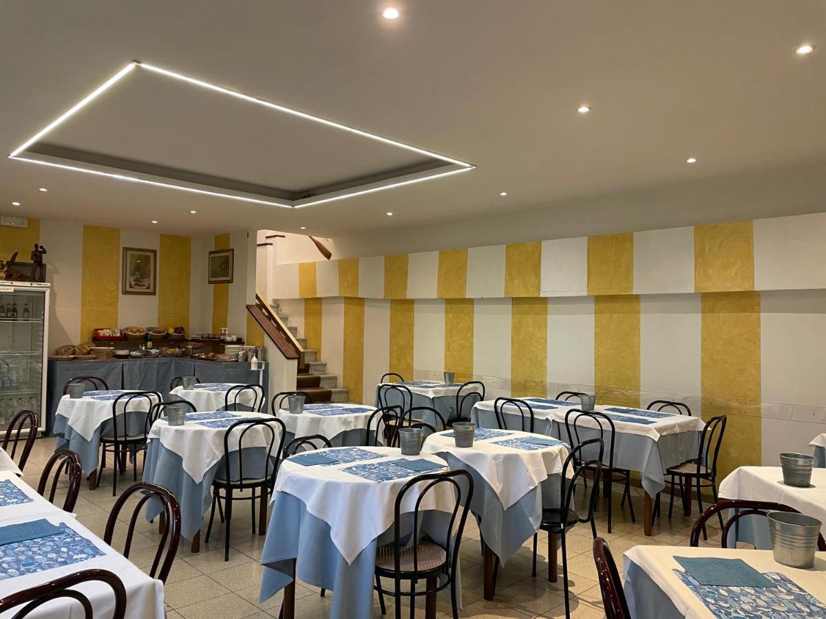 Hotel Lukas Виареджо Экстерьер фото
