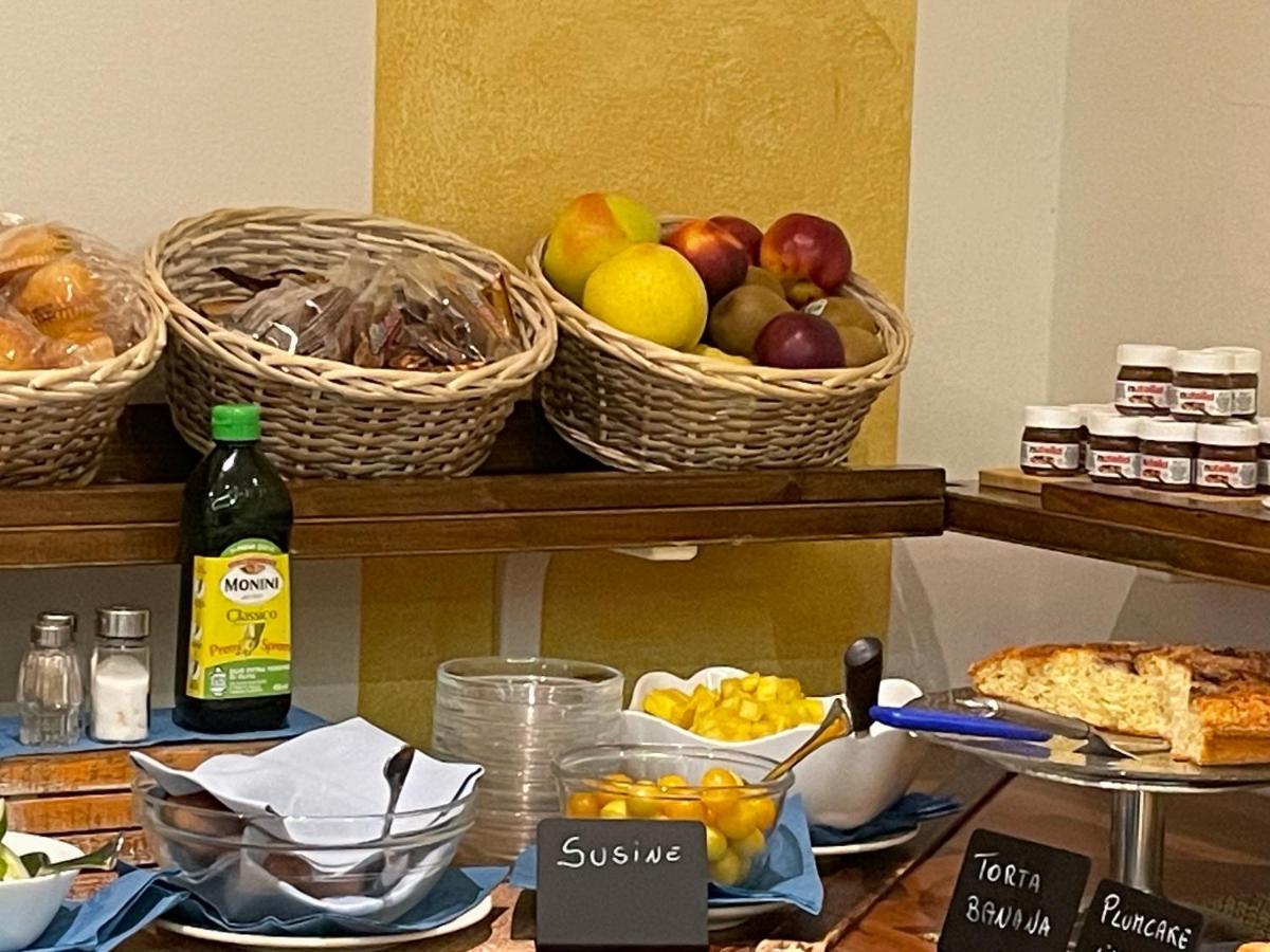 Hotel Lukas Виареджо Экстерьер фото