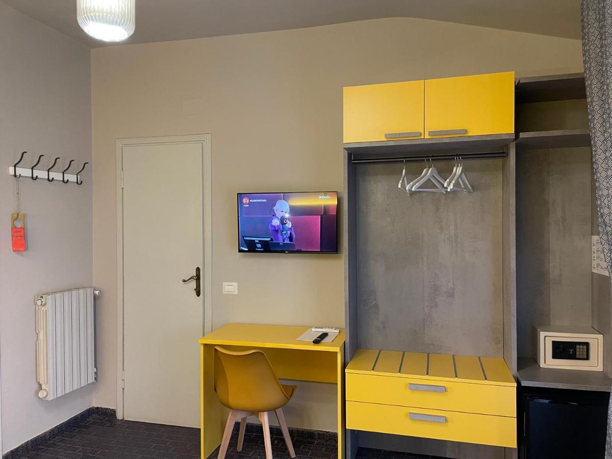 Hotel Lukas Виареджо Экстерьер фото