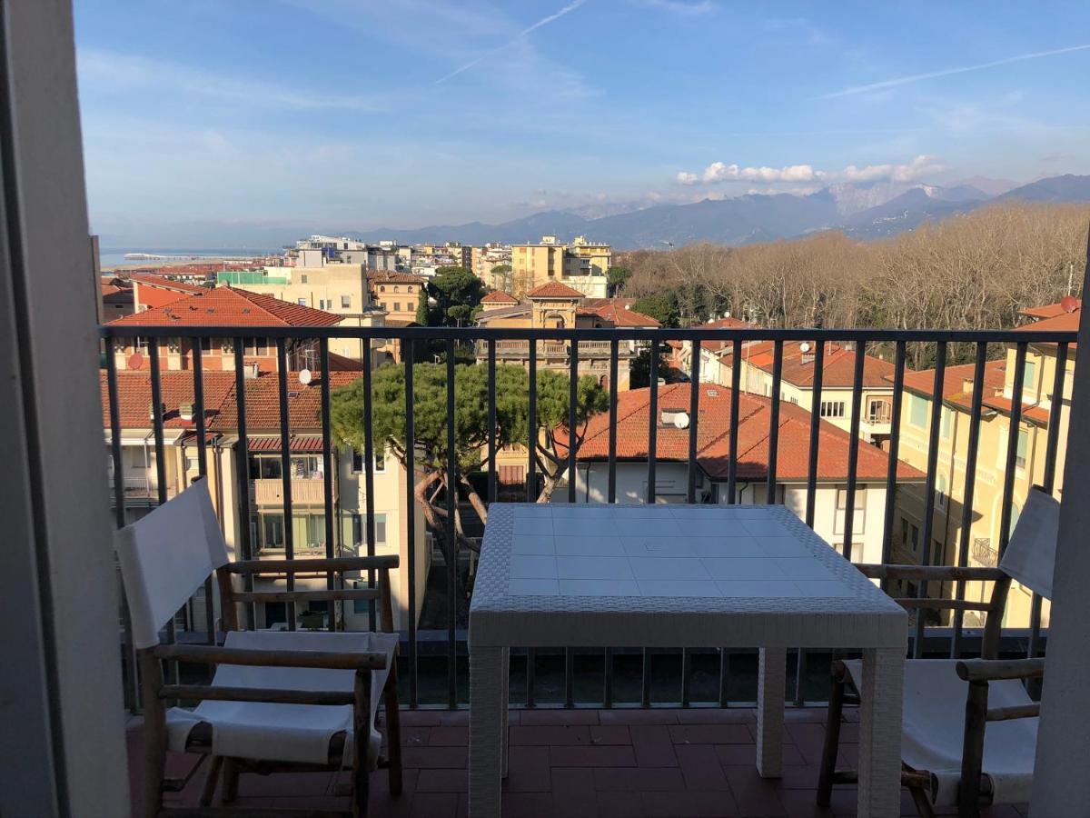 Hotel Lukas Виареджо Экстерьер фото
